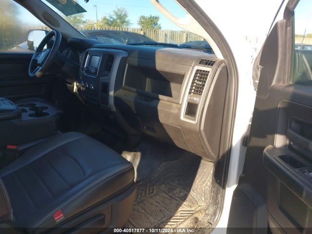 1C6RR7ST2NS245396 RAM 1500 Classic Tradesman  4x4 6'4 Box