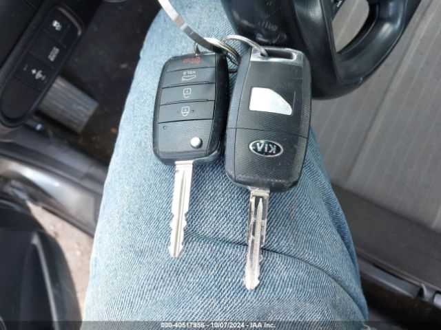 KNAFX4A82G5447747 KIA FORTE EX
