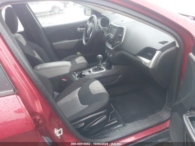 1C4PJMAB1EW179592 Jeep Cherokee Sport