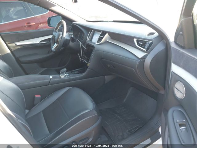 3PCAJ5M12KF105239 Infiniti Qx50 Essential
