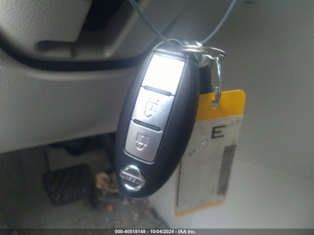 JN8AE2KP0E9106497 Nissan Quest Sv