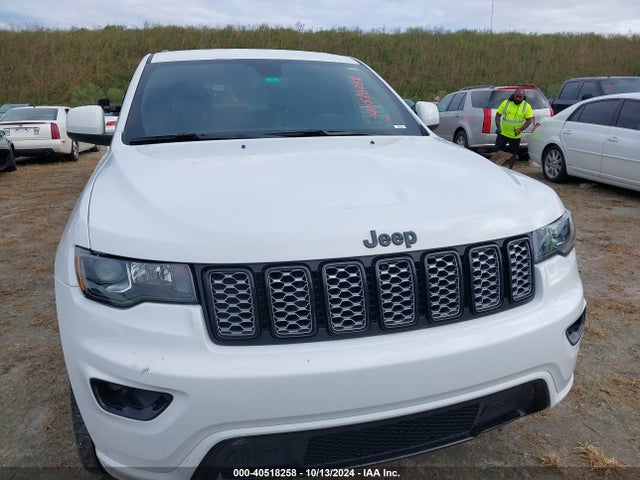 1C4RJEAG8NC154099 Jeep Grand Cherokee Wk Laredo X 4x2