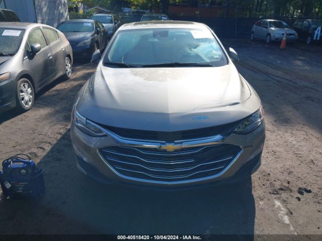 1G1ZE5SX9NF200002 Chevrolet Malibu Fwd Premier