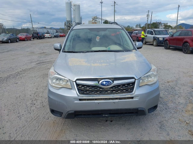 JF2SJADC9EH527562 Subaru Forester 2.5i Premium