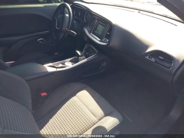 2C3CDZAG8GH236651 Dodge Challenger Sxt