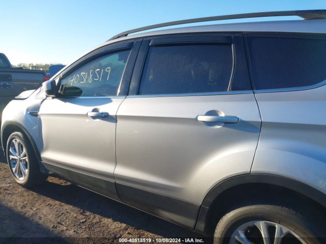 1FMCU0HD3JUA03747 Ford ESCAPE SEL