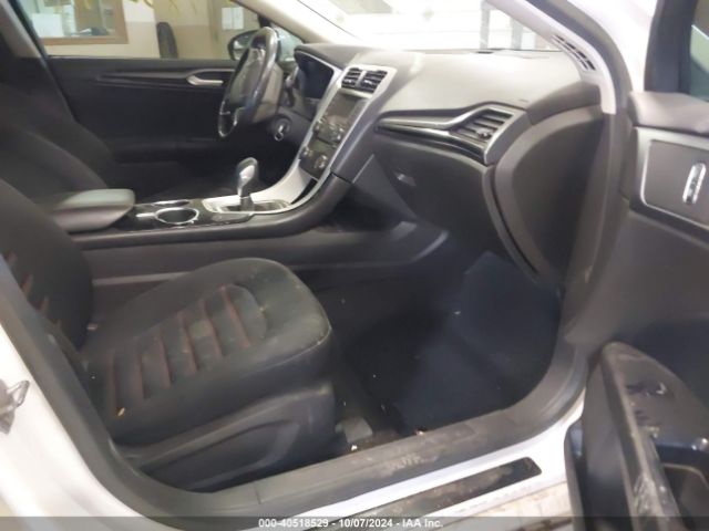 1FA6P0HD5E5355940 Ford FUSION SE