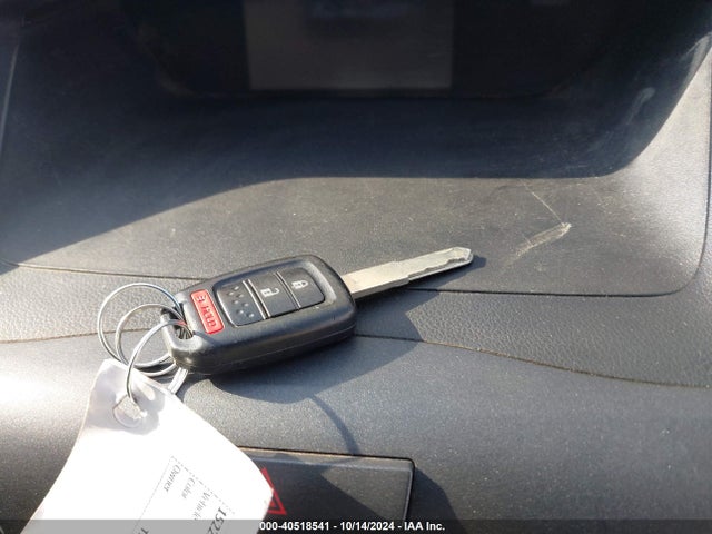 Honda CR-V LX 2014 3CZRM3H35EG706017 Image 11