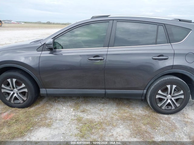 Toyota RAV4 LE 2017 JTMZFREV6HJ702540 Image 14