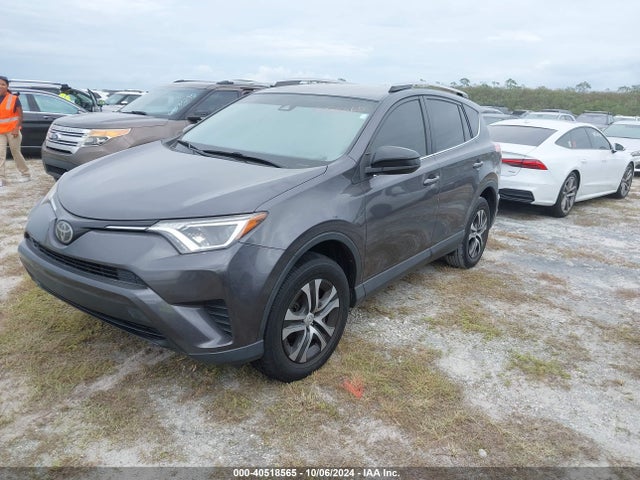 Toyota RAV4 LE 2017 JTMZFREV6HJ702540 Image 2