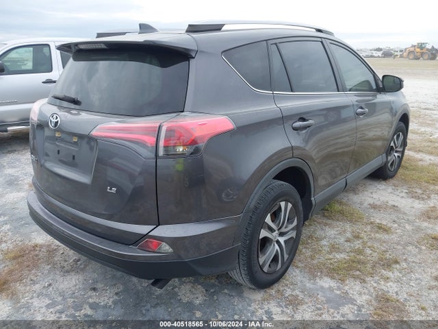 Toyota RAV4 LE 2017 JTMZFREV6HJ702540 Image 4