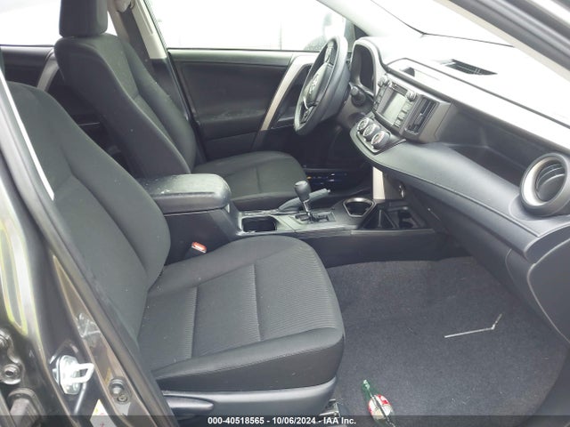Toyota RAV4 LE 2017 JTMZFREV6HJ702540 Image 5
