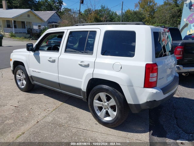 1C4NJRFB1ED713327 Jeep Patriot Latitude