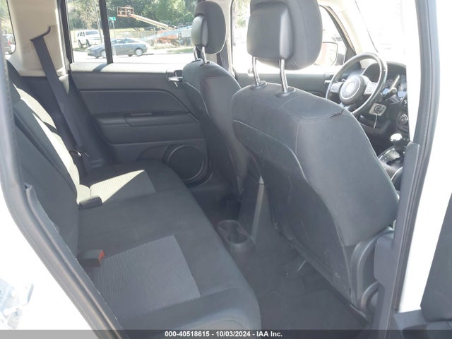 1C4NJRFB1ED713327 Jeep Patriot Latitude