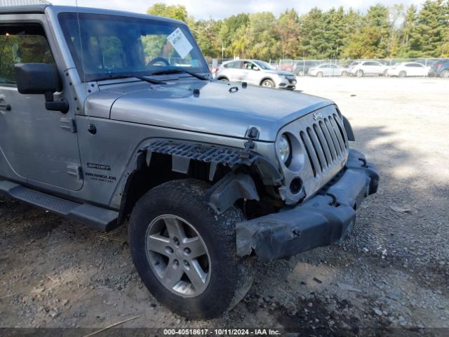 1C4BJWDG2GL281985 Jeep Wrangler Unlimited Sport
