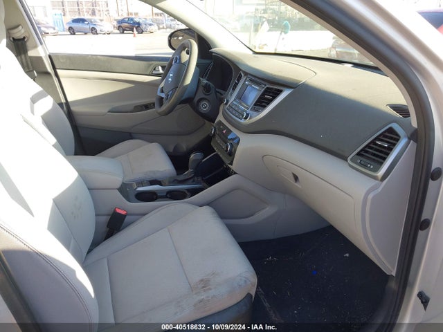 Hyundai TUCSON SE 2017 KM8J23A45HU441768 Image 5
