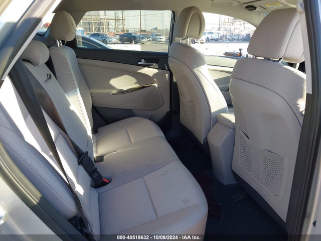 Hyundai TUCSON SE 2017 KM8J23A45HU441768 Image 8