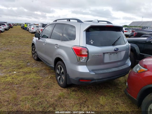 2018 SUBARU FORESTER JF2SJAJC4JH517570 Photo 2