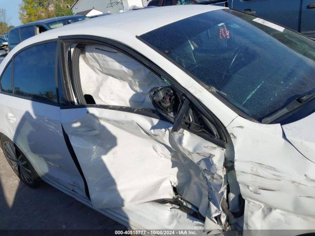 3VWD17AJ9GM276650 Volkswagen Jetta 1.8t Sport