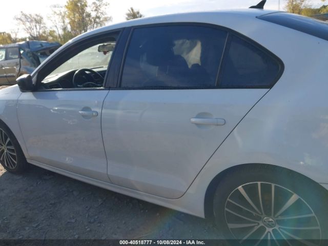 3VWD17AJ9GM276650 Volkswagen Jetta 1.8t Sport