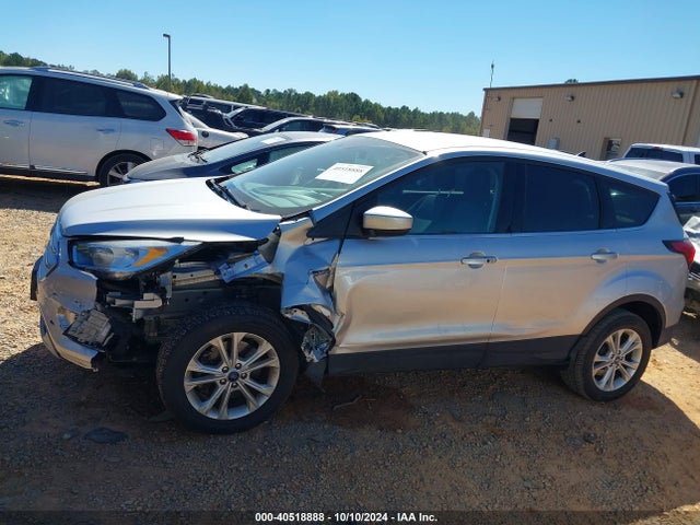 Ford ESCAPE SE 2019 1FMCU9GD2KUA48797 Image 14