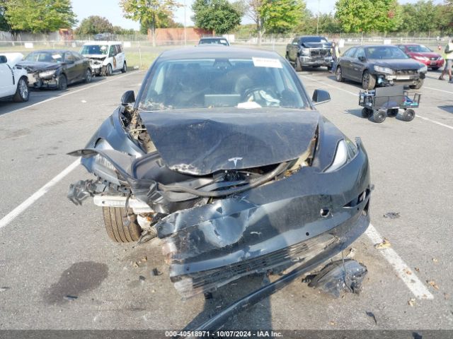 5YJ3E1EB1JF118706 Tesla Model 3 Long Range/performance