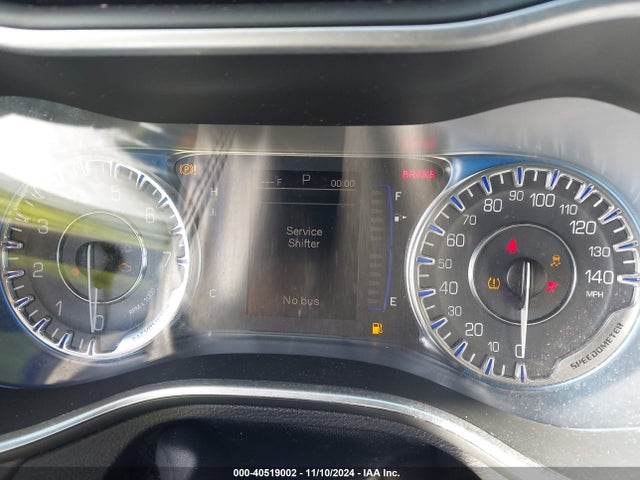 Chrysler 200 Limited 2015 1C3CCCAB7FN648991 Image 14