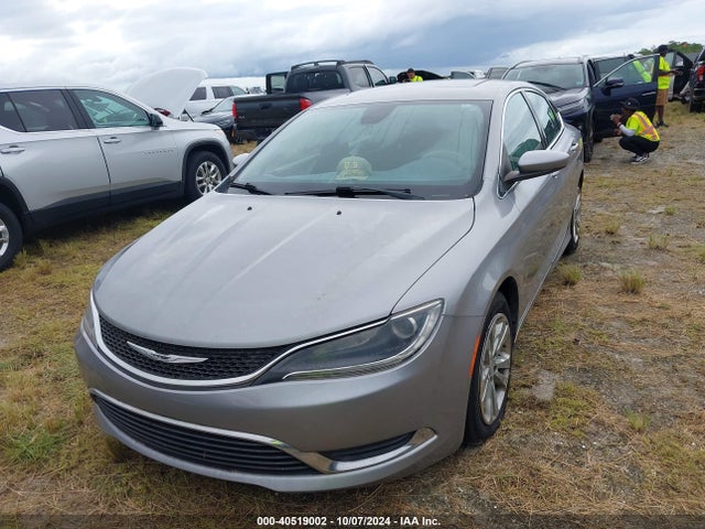 Chrysler 200 Limited 2015 1C3CCCAB7FN648991 Image 3