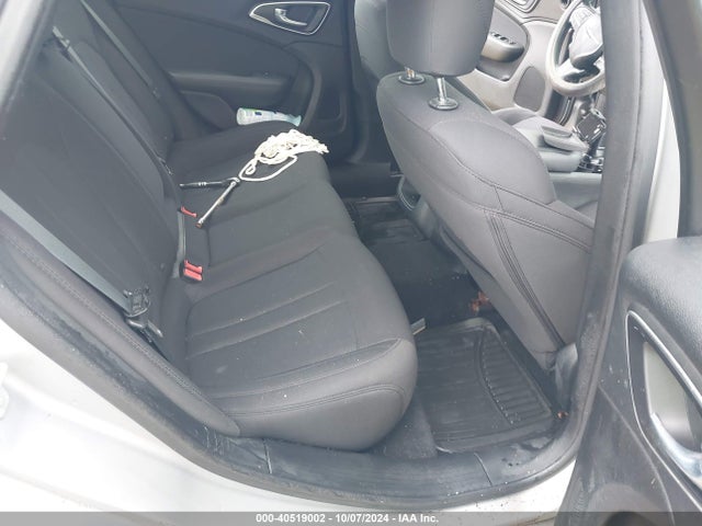 Chrysler 200 Limited 2015 1C3CCCAB7FN648991 Image 8