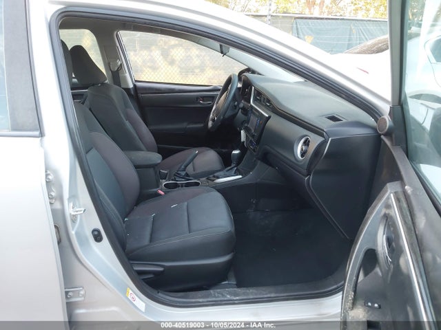 Toyota COROLLA LE 2018 5YFBURHEXJP814133 Image 5