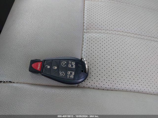 2C4RC1CG7ER234114 Chrysler Town & Country Touring-l