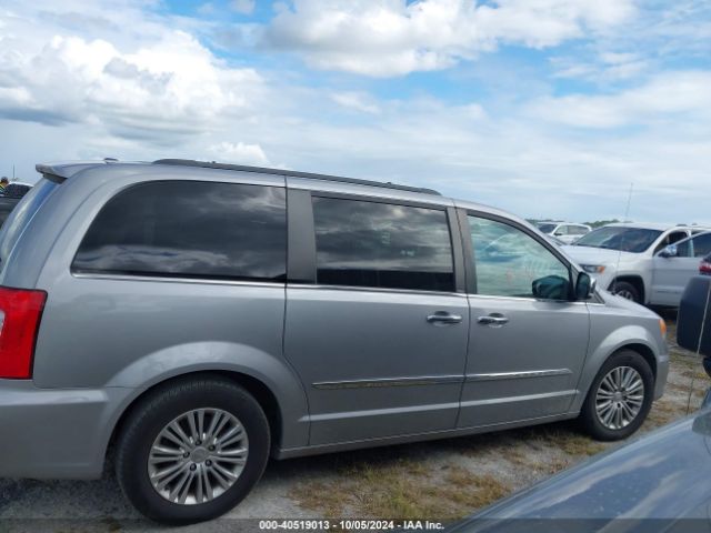 2C4RC1CG7ER234114 Chrysler Town & Country Touring-l