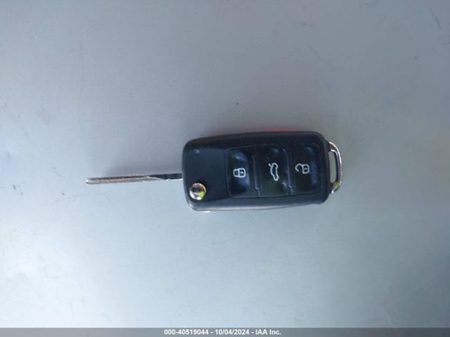 WVGAV3AX6EW556185 Volkswagen TIGUAN S