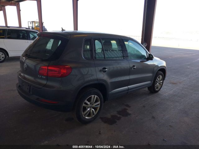 WVGAV3AX6EW556185 Volkswagen TIGUAN S