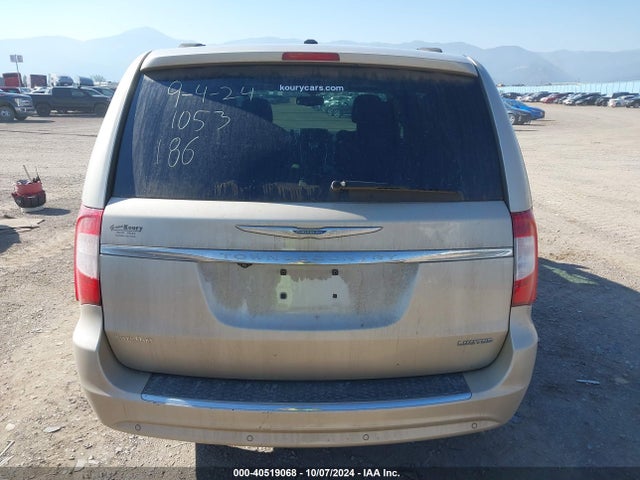 2C4RC1GG9ER115250 Chrysler Town & Country Limited