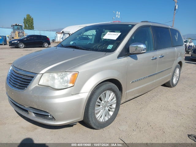 2C4RC1GG9ER115250 Chrysler Town & Country Limited
