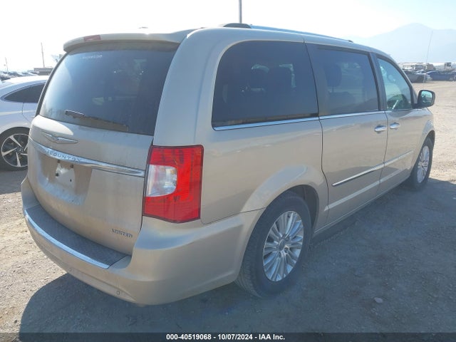 2C4RC1GG9ER115250 Chrysler Town & Country Limited