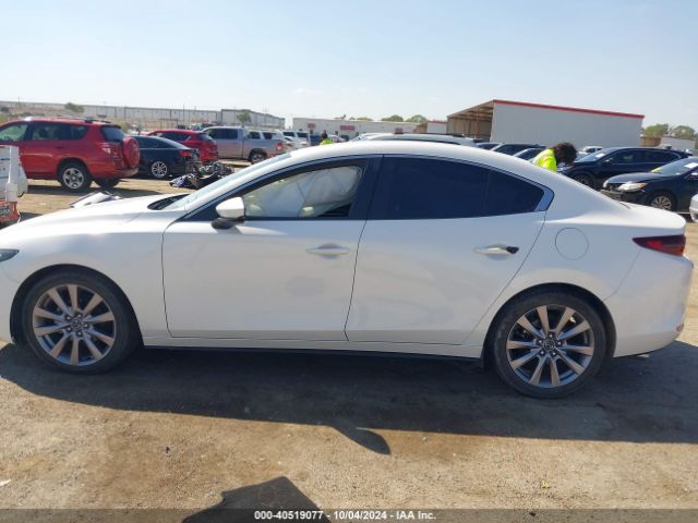 3MZBPAALXKM105323 Mazda Mazda3 Select Package