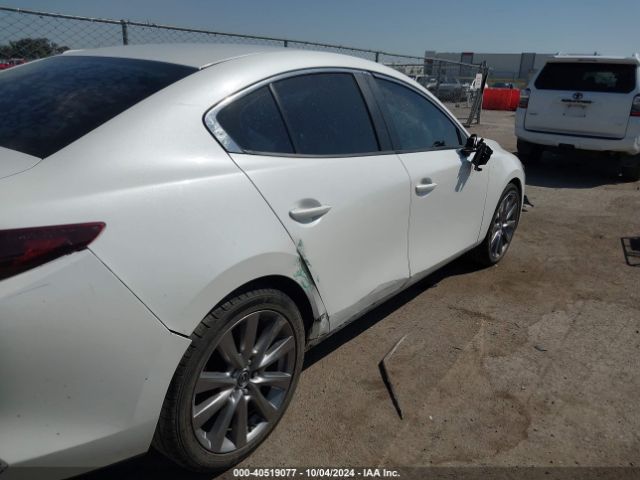 3MZBPAALXKM105323 Mazda Mazda3 Select Package