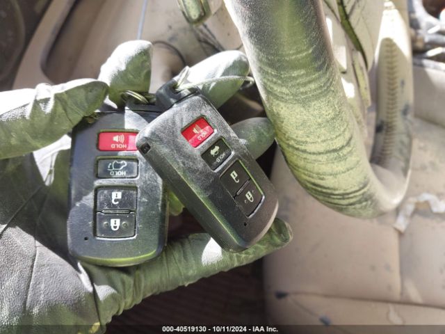 JTMYFREV1JJ180112 Toyota Rav4 Limited
