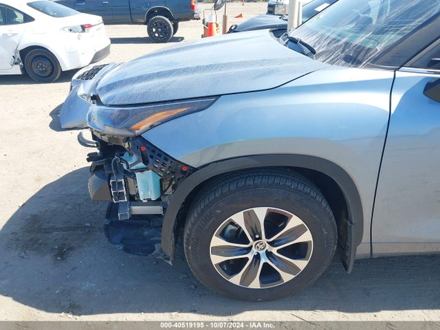 Toyota Highlander Xle 2023 5TDKDRAH6PS038409 Image 18