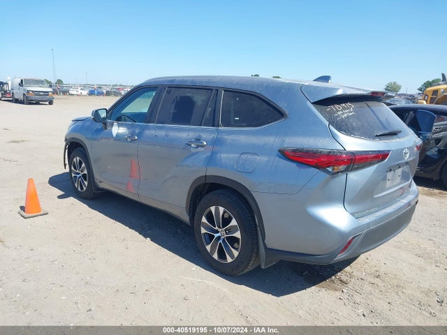 Toyota Highlander Xle 2023 5TDKDRAH6PS038409 Image 3
