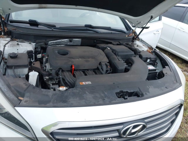 Hyundai SONATA SE 2015 5NPE24AF4FH186387 Image 10