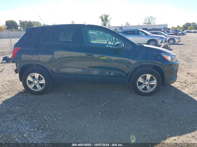 Chevrolet TRAX LS 2019 3GNCJNSB9KL261503 Image 13