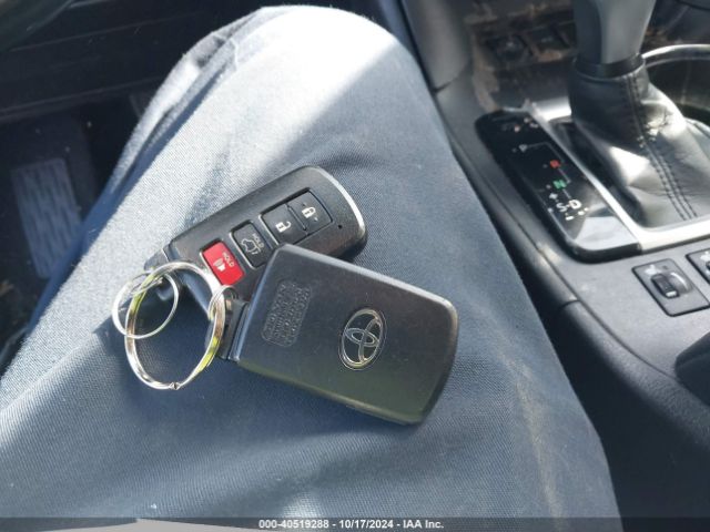 5TDKZRFH4KS303721 Toyota Highlander Xle