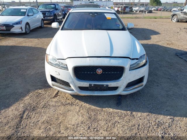 SAJBD4FX9JCY59338 Jaguar Xf 25t Premium