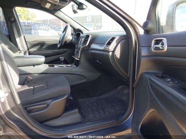 1C4RJFAG5FC778272 Jeep Grand Cherokee Laredo