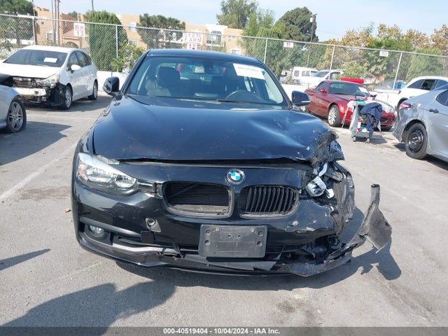 BMW 320i 2016 WBA8A9C59GK618909 Image 12