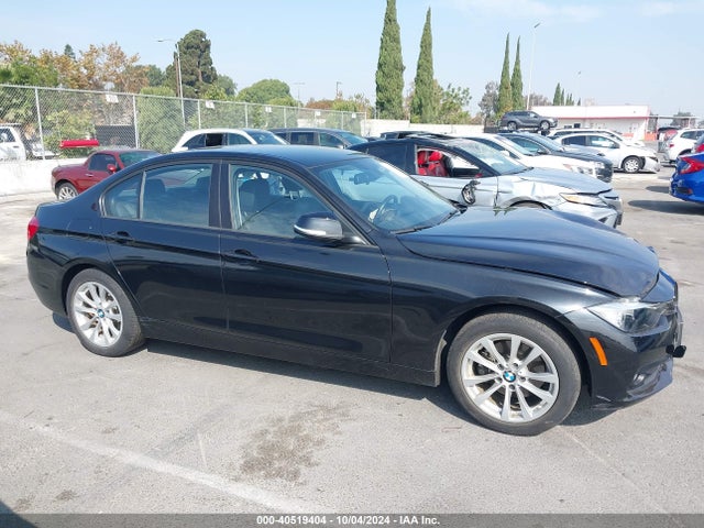 BMW 320i 2016 WBA8A9C59GK618909 Image 13