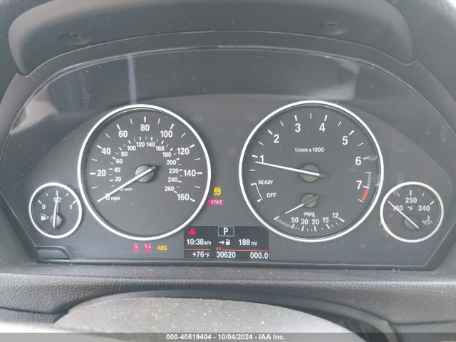 BMW 320i 2016 WBA8A9C59GK618909 Image 7